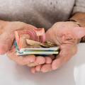 Complemento por Dependência e Complemento Solidário para Idosos: O que São e Como Pedir